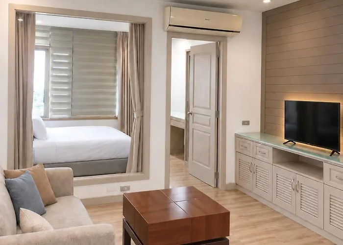 1br Malate Bayview Mansion, High Floor Seaview 26c